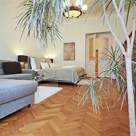 In The Heart Of Apartamento